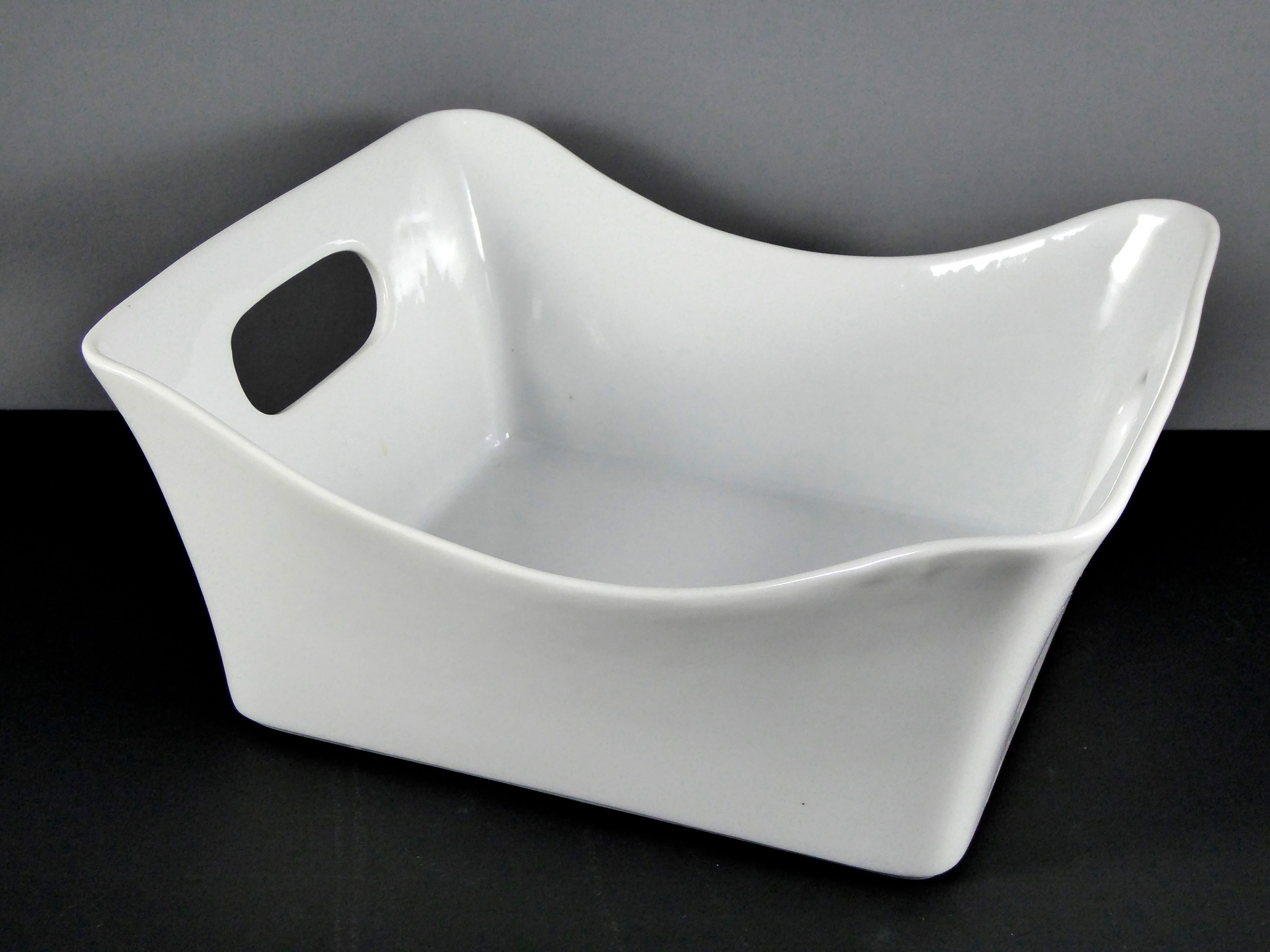#13086 BOWL 9.25" X 8.5" RECTANGLE W/HANDLES (64 OZ.) - High - Quality Glazed Ceramic Bowl for Food Service, Decor, and Storage