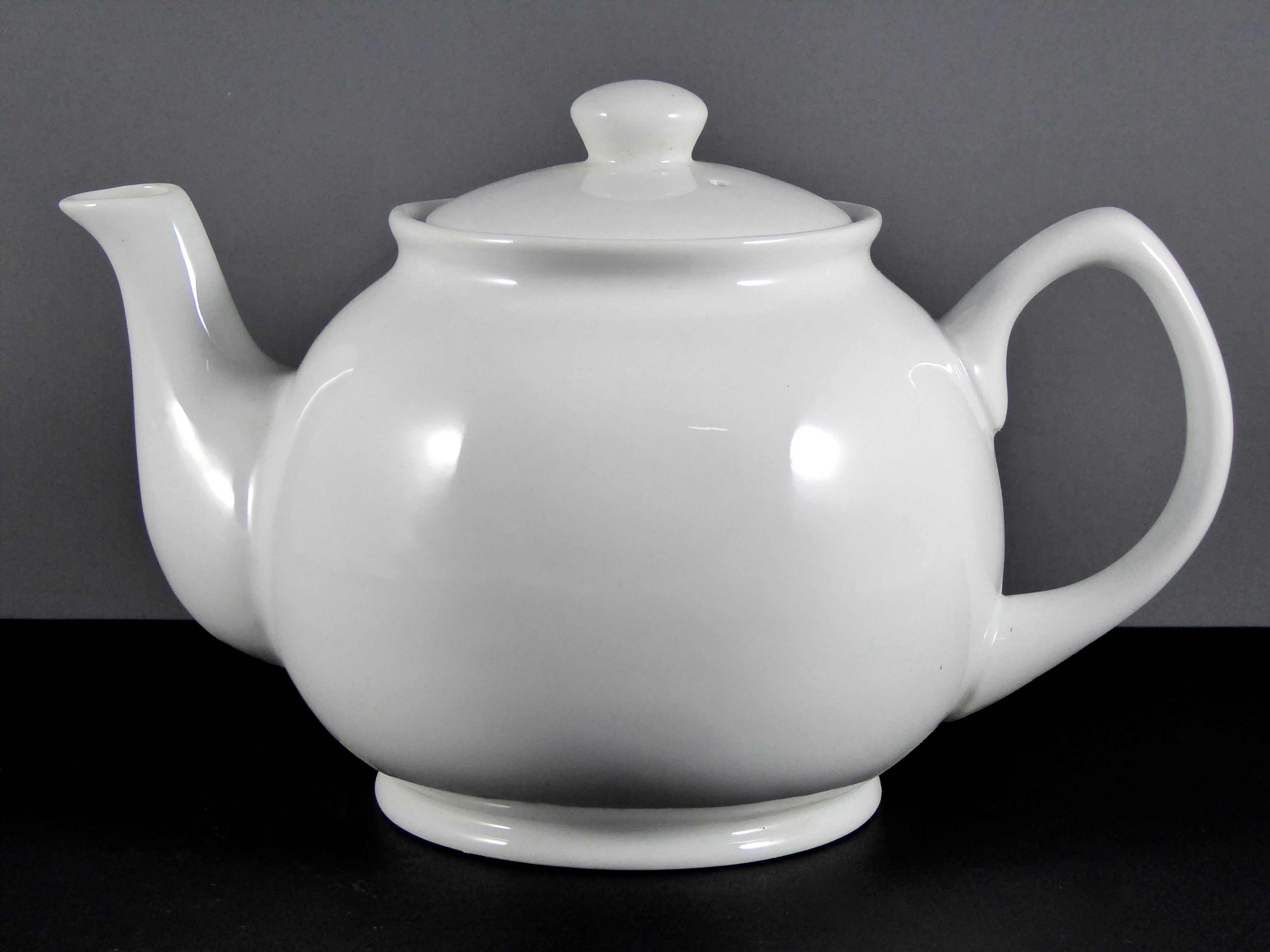 Default Title #3040 TEA (POT OZ.) - Medium - sized Porcelain/Ceramic Teapot for 2 - 4 Servings, White, Minimalist Design