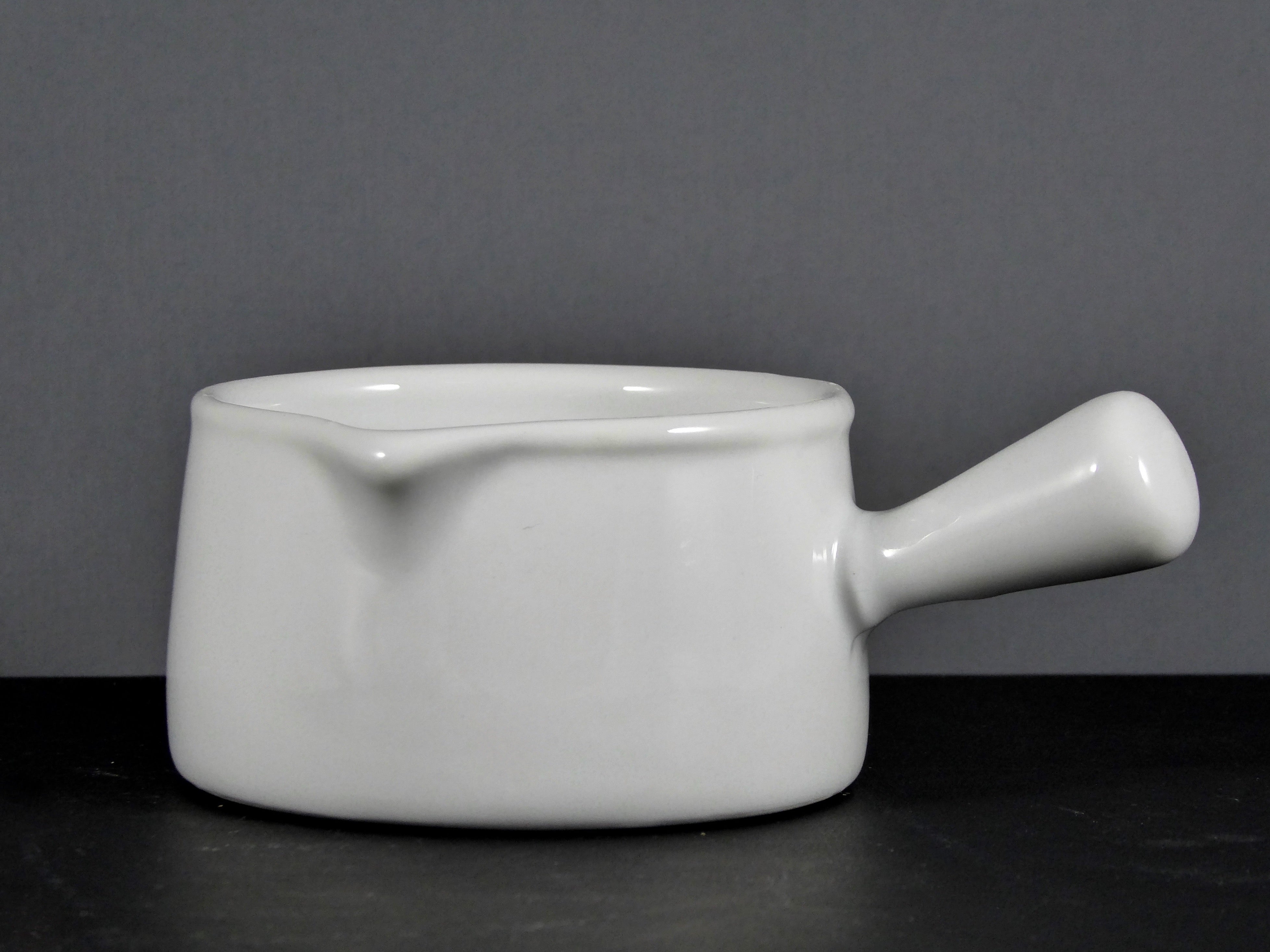 #5834 CREAMER 4.25" ROUND W/HANDLE (4 OZ.) - High - Quality Ceramic Sauceboat for Individual Liquid Servings