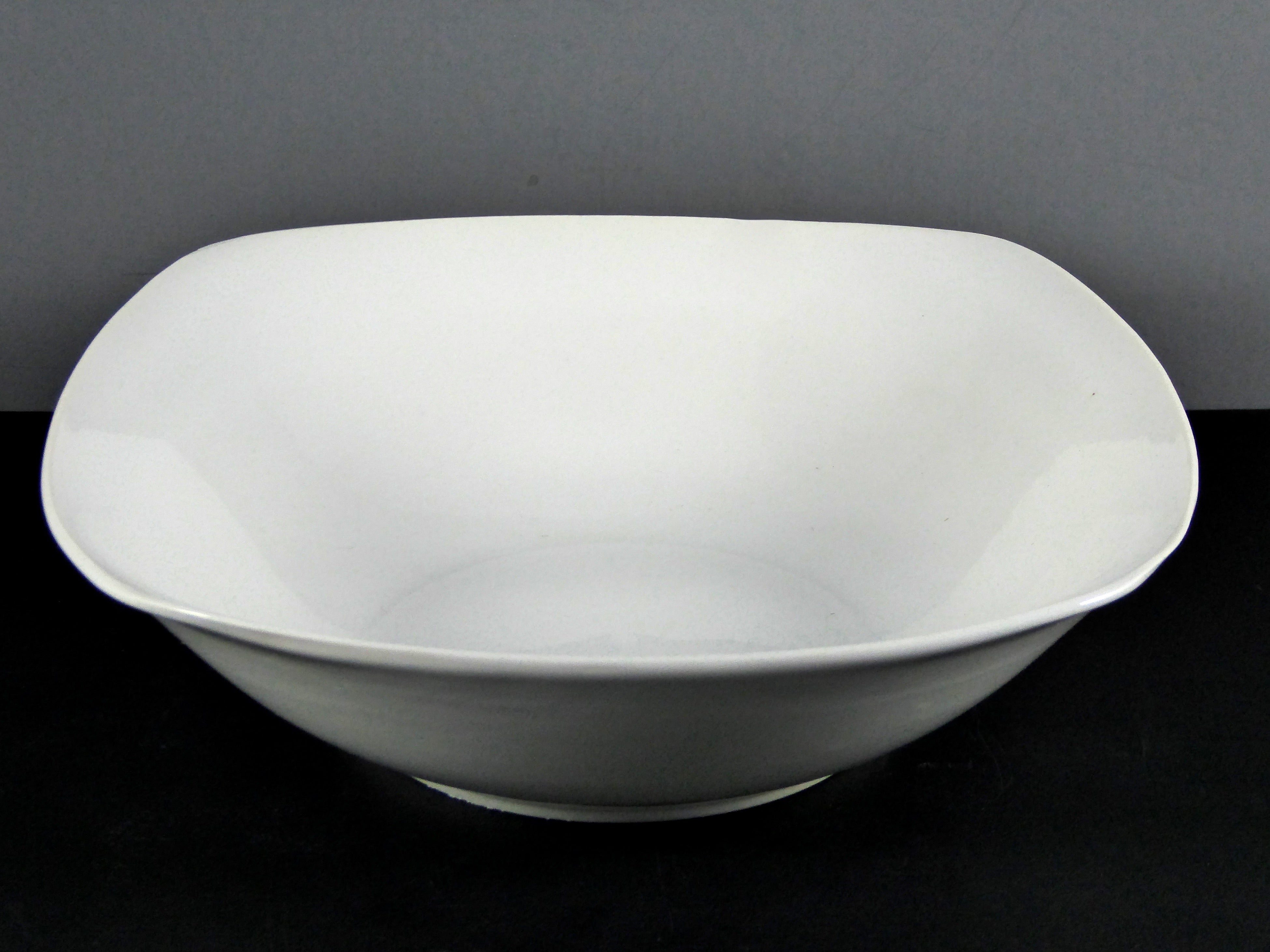 #9515 7.5" Square Round 24 OZ. White Ceramic Bowl for Serving and Decor - High - Quality, Minimalist Design